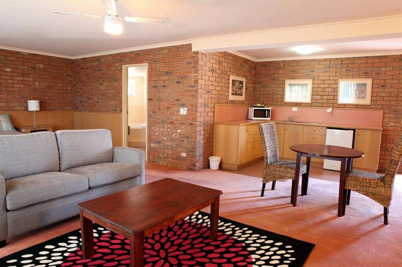 Summerhill Motor Inn (Adults Only) Merimbula Exterior foto